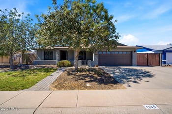 904 Loughlin Dr, Chandler, AZ 85225