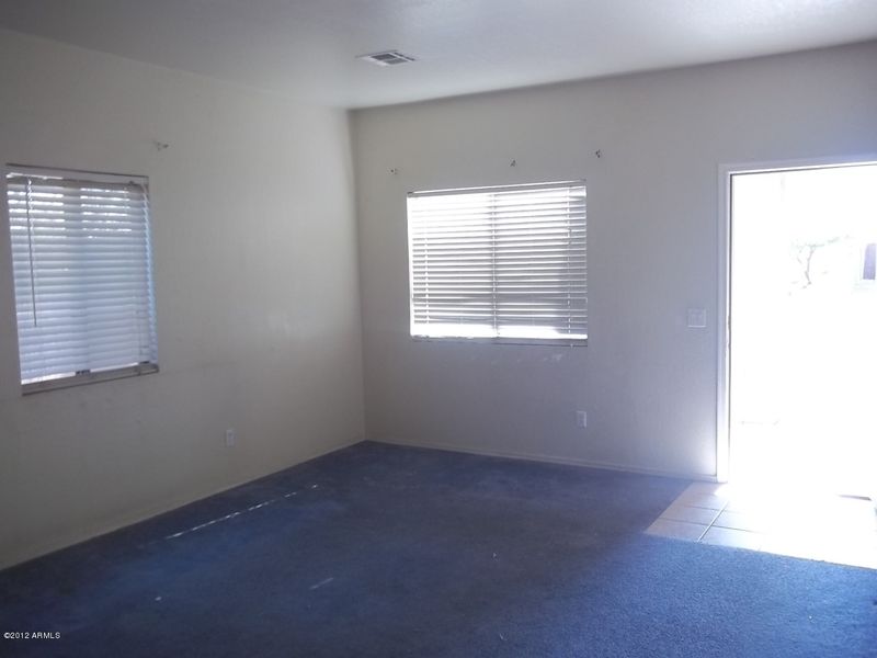 904 W Lydia Ln, Phoenix, AZ 85041