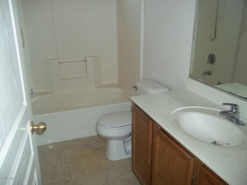 904 W Lydia Ln, Phoenix, AZ 85041