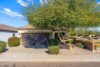 904 Saint Charles Ave, Phoenix, AZ 85041