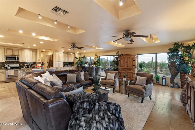 9040 E Jomax Rd, Scottsdale, AZ 85262