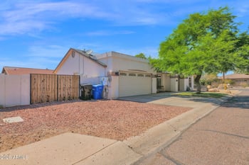 9040 14th Pl, Phoenix, AZ 85020