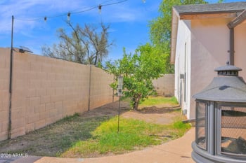 9040 14th Pl, Phoenix, AZ 85020