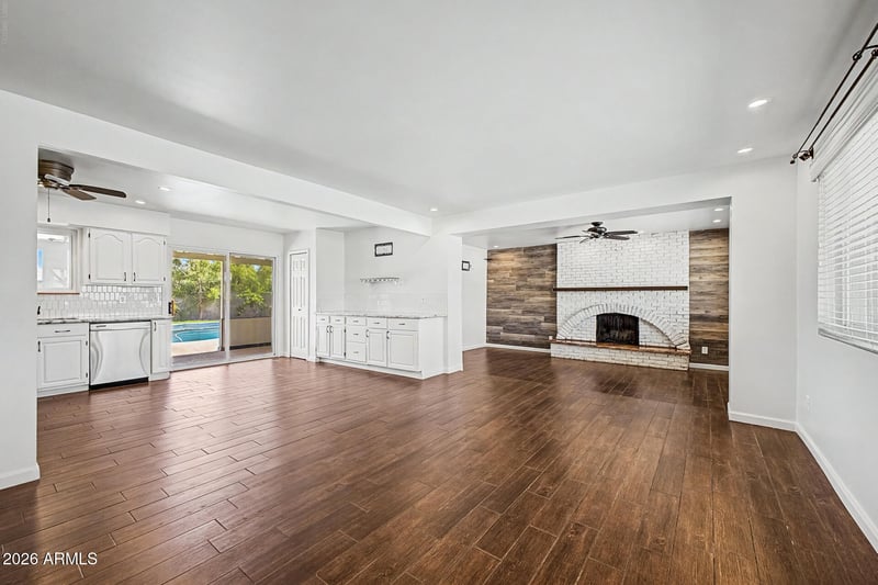 9041 E Gary Ln, Mesa, AZ 85207
