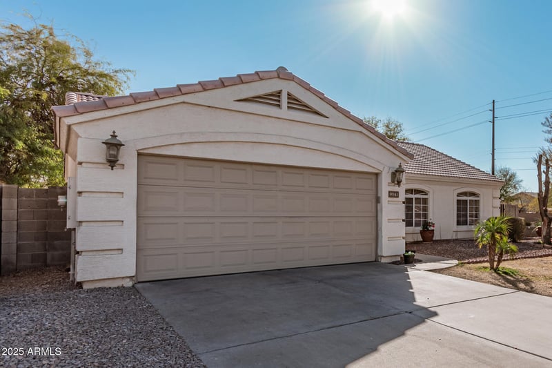 9041 Virginia Ave, Phoenix, AZ 85037