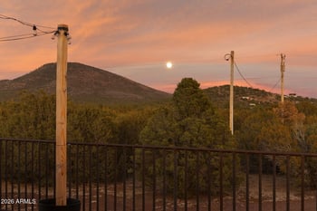 9042 Red Fox Ln, Williams, AZ 86046