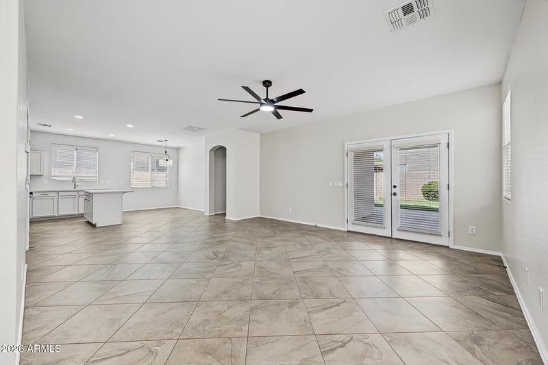 9042 W Bluefield Ave, Peoria, AZ 85382