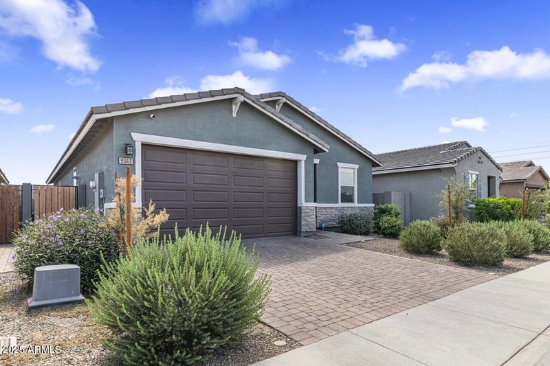 9043 Albeniz Pl, Tolleson, AZ 85353