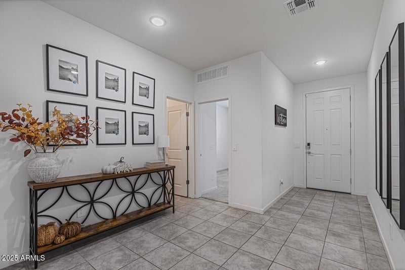 9043 Albeniz Pl, Tolleson, AZ 85353