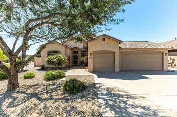 9043 Hobart St, Mesa, AZ 85207