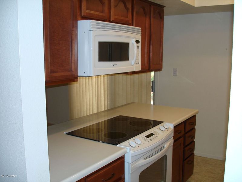 9043 N 14th St, Phoenix, AZ 85020