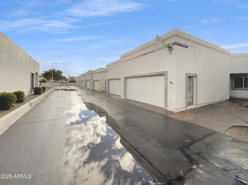 9044 47th Ct, Glendale, AZ 85302