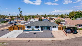 9044 16th Dr, Phoenix, AZ 85021