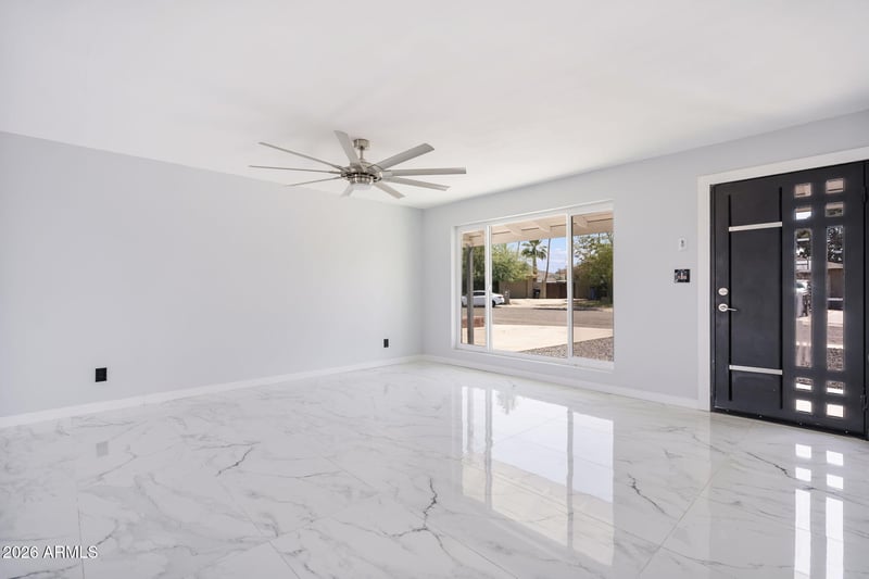 9044 16th Dr, Phoenix, AZ 85021