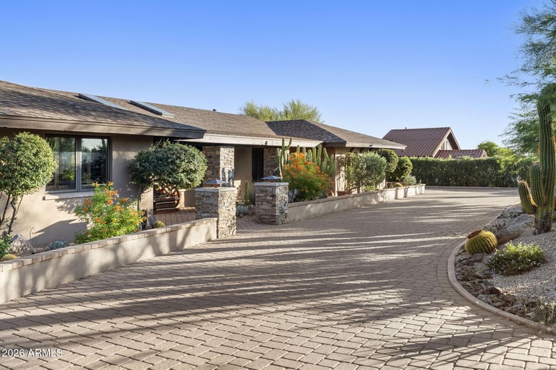 9045 E Lazywood Pl, Carefree, AZ 85377