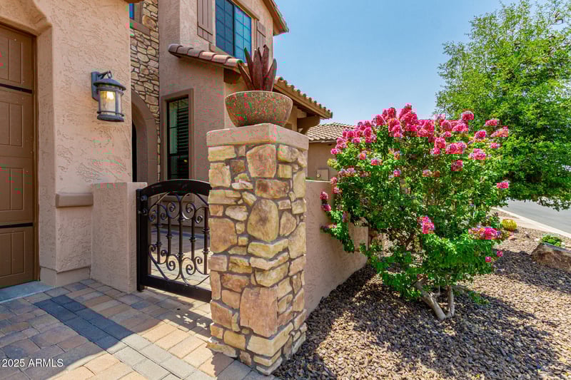 9047 Indigo St, Mesa, AZ 85207