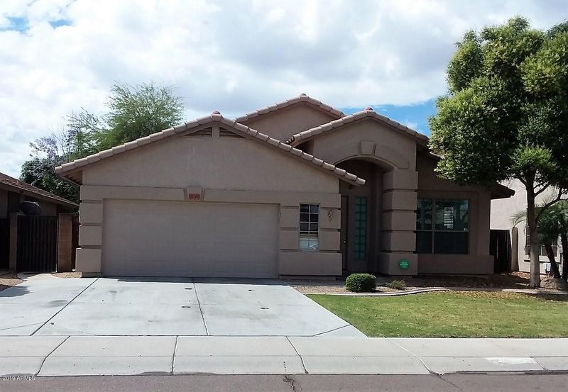 9049 W Runion Dr, Peoria, AZ 85382