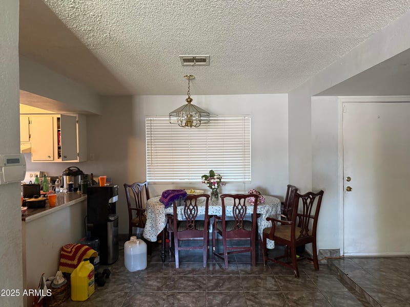 905 Helena Dr, Phoenix, AZ 85023