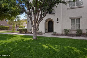 905 S Osborn Ln, Gilbert, AZ 85296