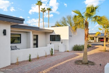 9052 29th St, Phoenix, AZ 85028
