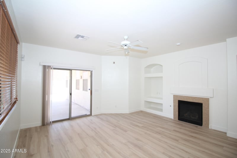 9053 Villa Maria Dr, Peoria, AZ 85382