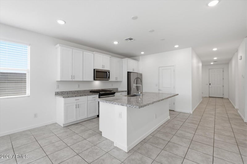 9053 W Agora Ln, Tolleson, AZ 85353