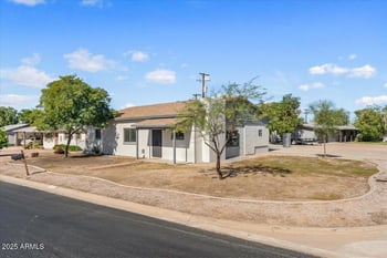9054 Crescent Ave, Mesa, AZ 85208