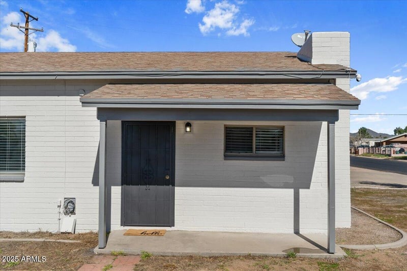 9054 Crescent Ave, Mesa, AZ 85208