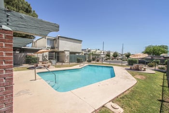 9055 N 52nd Ave, Glendale, AZ 85302
