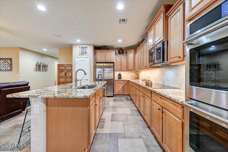 9058 Redbird Rd, Peoria, AZ 85383