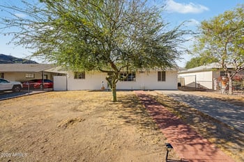 906 Cinnabar Ave, Phoenix, AZ 85020