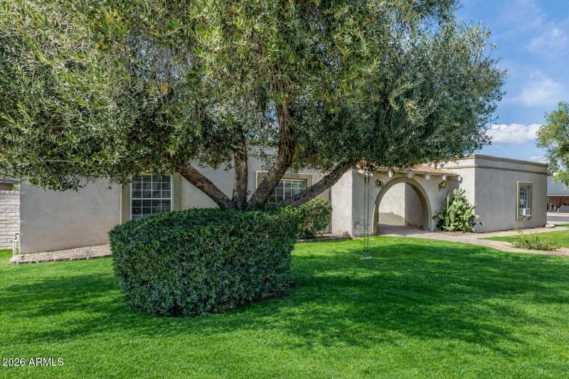 906 Jasmine St, Mesa, AZ 85203
