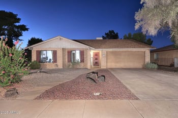 906 Kiowa Ave, Mesa, AZ 85210