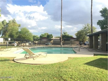 906 Malibu Dr, Tempe, AZ 85282