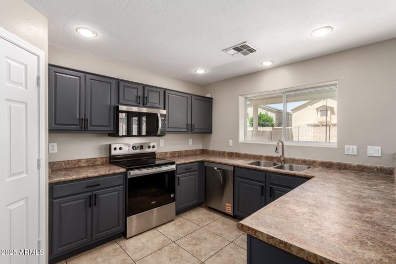906 S 242nd Dr, Buckeye, AZ 85326