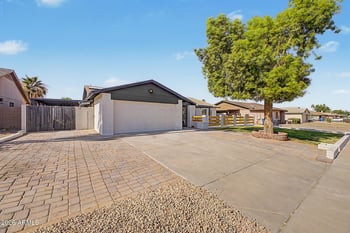 906 Redfield Rd, Tempe, AZ 85283