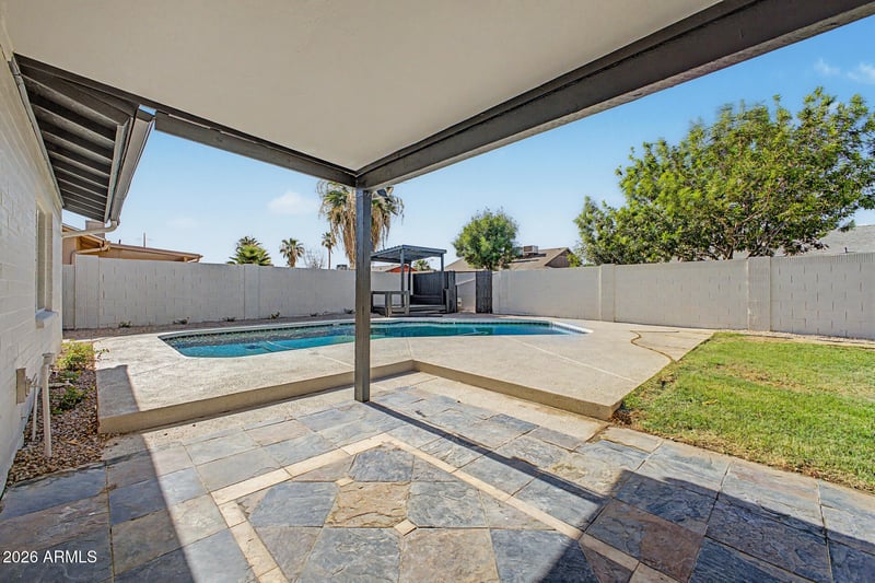906 W Redfield Rd, Tempe, AZ 85283