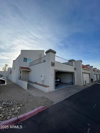 9060 47th Ln, Glendale, AZ 85302