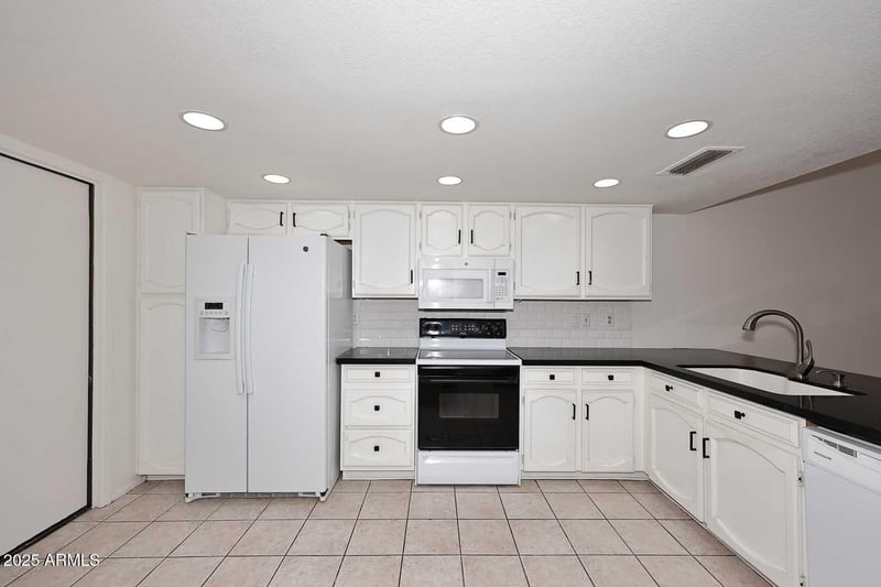 9061 Evans Dr, Scottsdale, AZ 85260