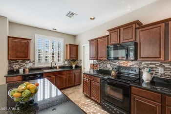 9061 Runion Dr, Peoria, AZ 85382