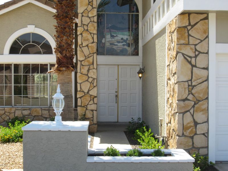 9063 E Paradise Dr, Scottsdale, AZ 85260