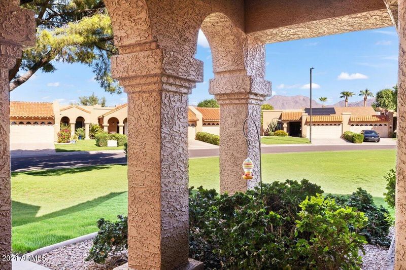 9065 E Gelding Dr, Scottsdale, AZ 85260