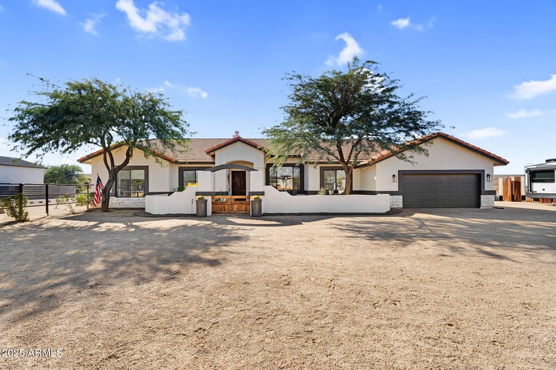 907 Carlise Rd, Phoenix, AZ 85086