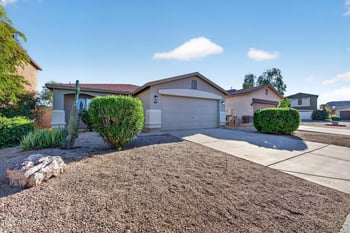 907 E Cowboy Cove Trl, San Tan Valley, AZ 85143
