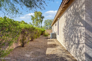 907 E Gary Ln, Phoenix, AZ 85042