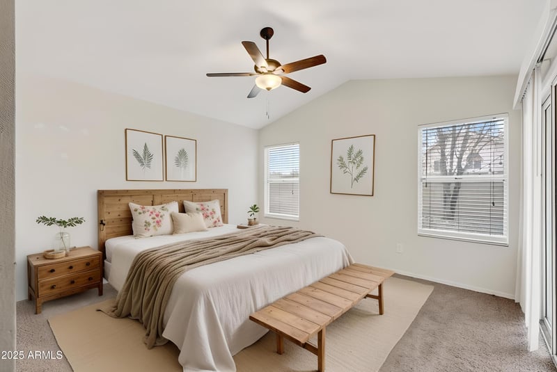 907 Falcon Dr, Gilbert, AZ 85234