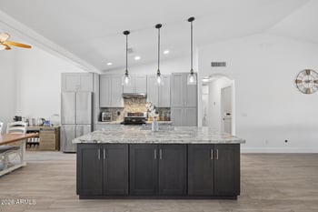 907 Mountain Rd, Mesa, AZ 85207