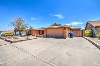 907 Redfield Rd, Tempe, AZ 85283