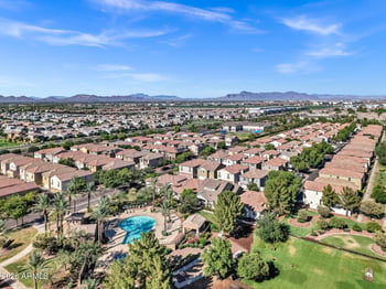 907 Henry Ln, Gilbert, AZ 85296