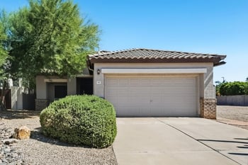 907 S Roanoke St, Gilbert, AZ 85296